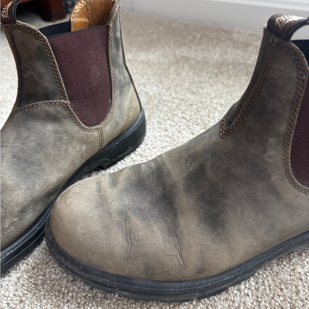 Blundstones - Picture 3 of 10
